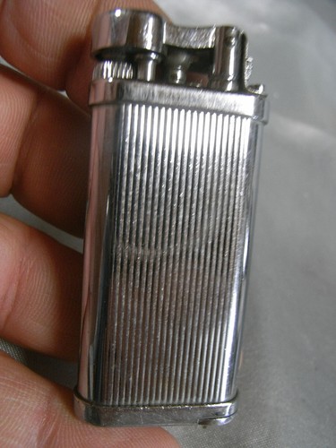 Ancien briquet corona - ancien,